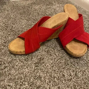 Aerosols red cork wedge -3 in height - soft flexible straps - size 9.5